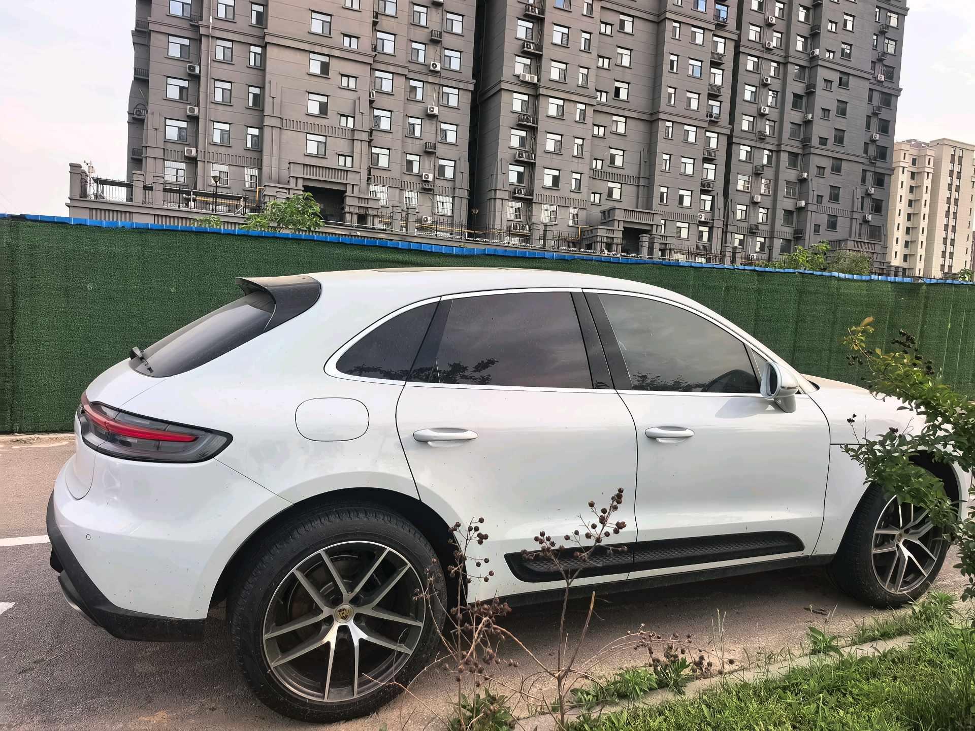 Porsche Macan (Imported) 2025 Macan 2.0T Dream Edition Automatic Gear 8