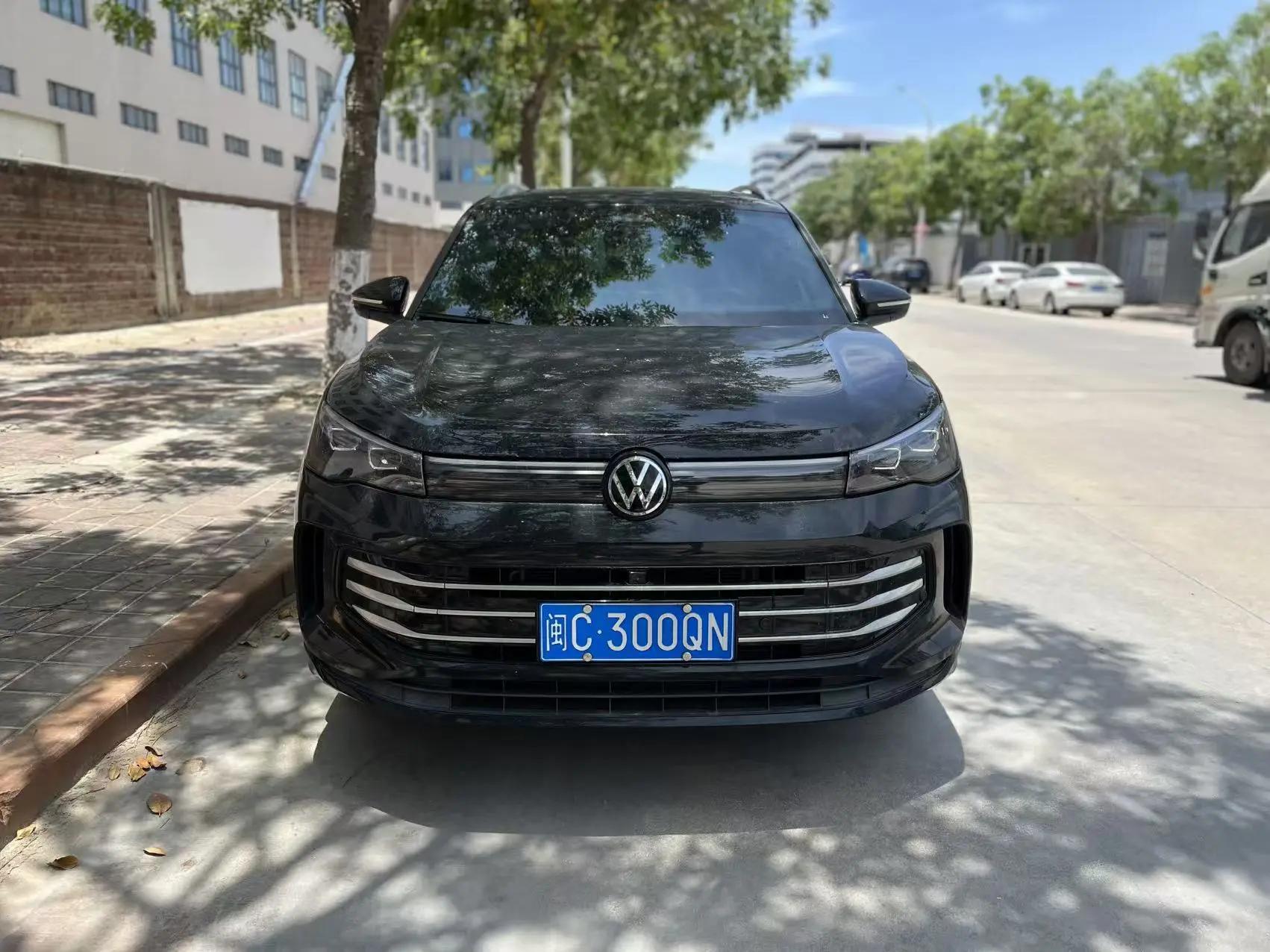 Volkswagen 2024 Tiguan L PRO 2.0TSI 330TSI Two-Drive Smart Collar Edition Automatic Gear 2