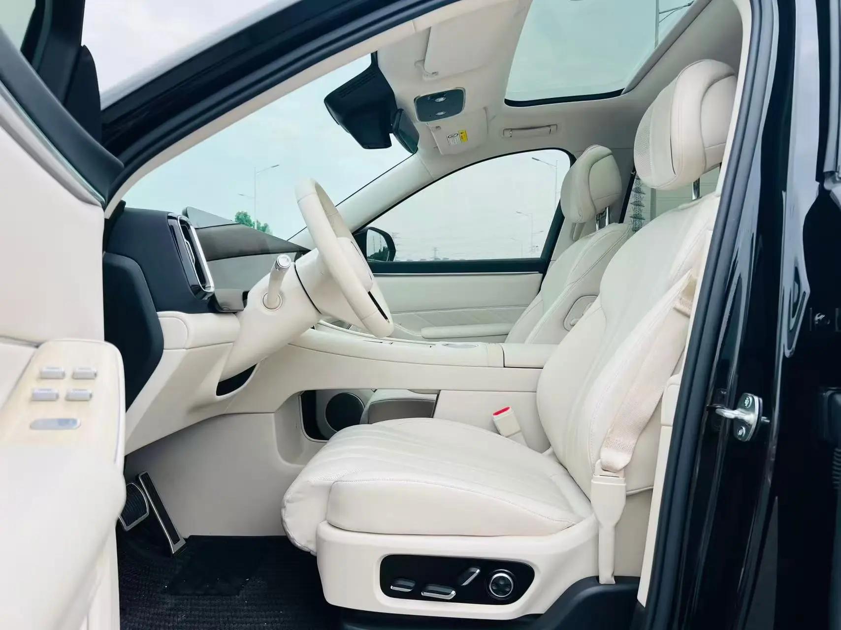 AITO M8 2025 Model Pure Electric Max Six‑Seat Long‑Range Version 4