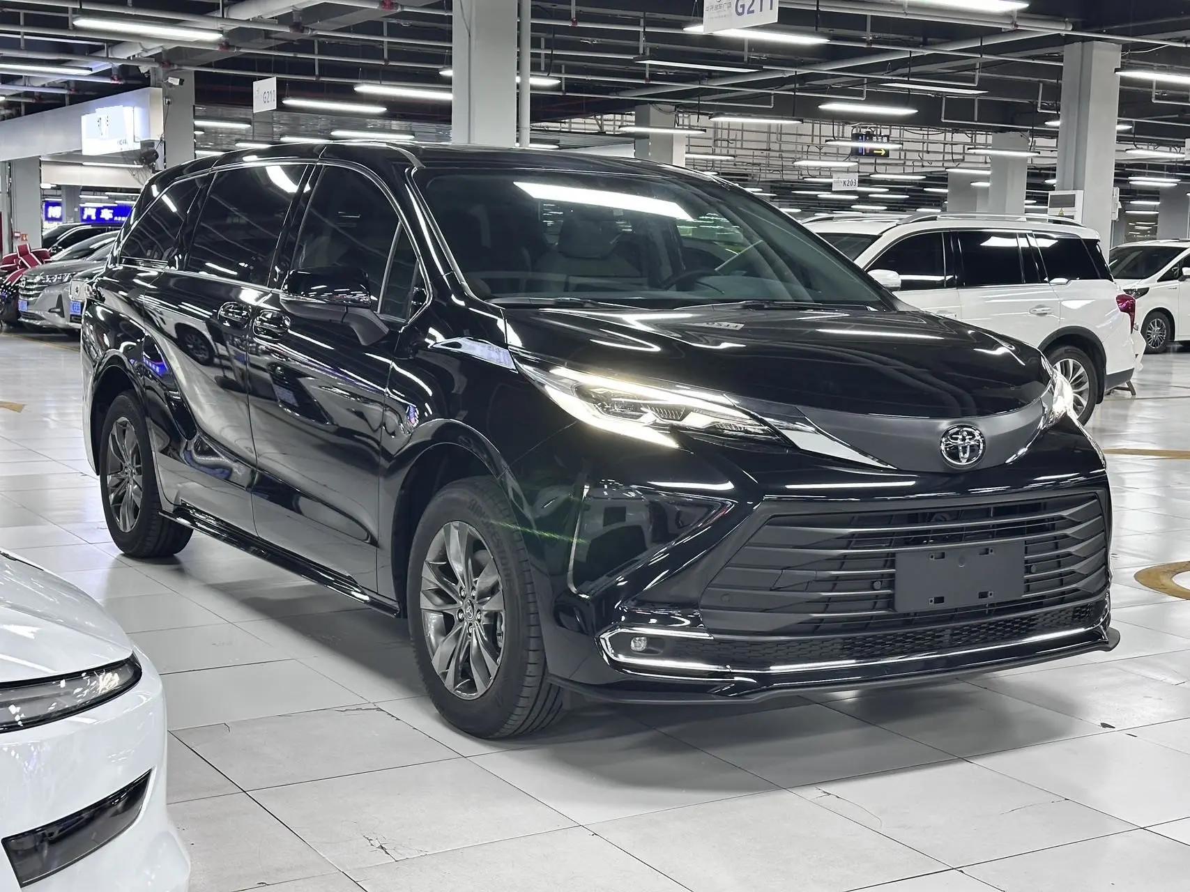 Toyota 2026 Sana 2.5 Stepless Two-Drive Comfort Edition Automatic Transmission 3