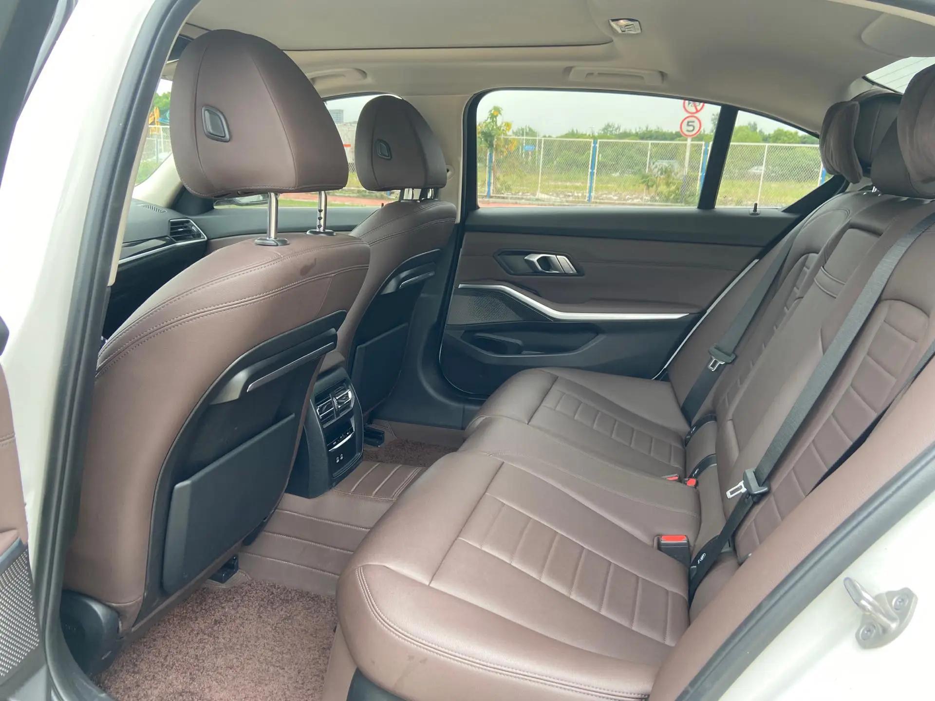 BMW 3 Series 2020 320Li M Sports Suit 9