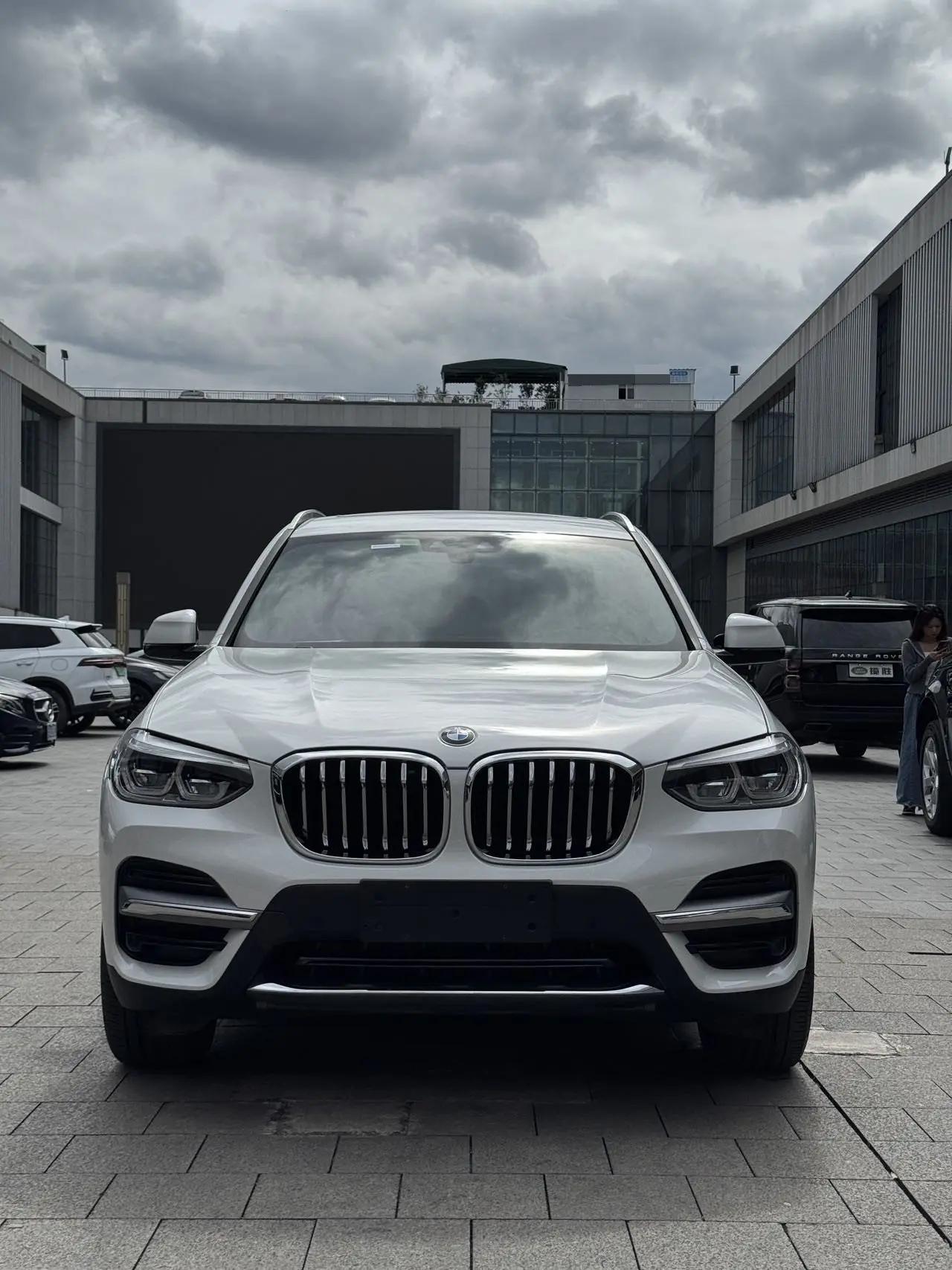 BMW X3 2020 xDrive25i Luxury Package 2