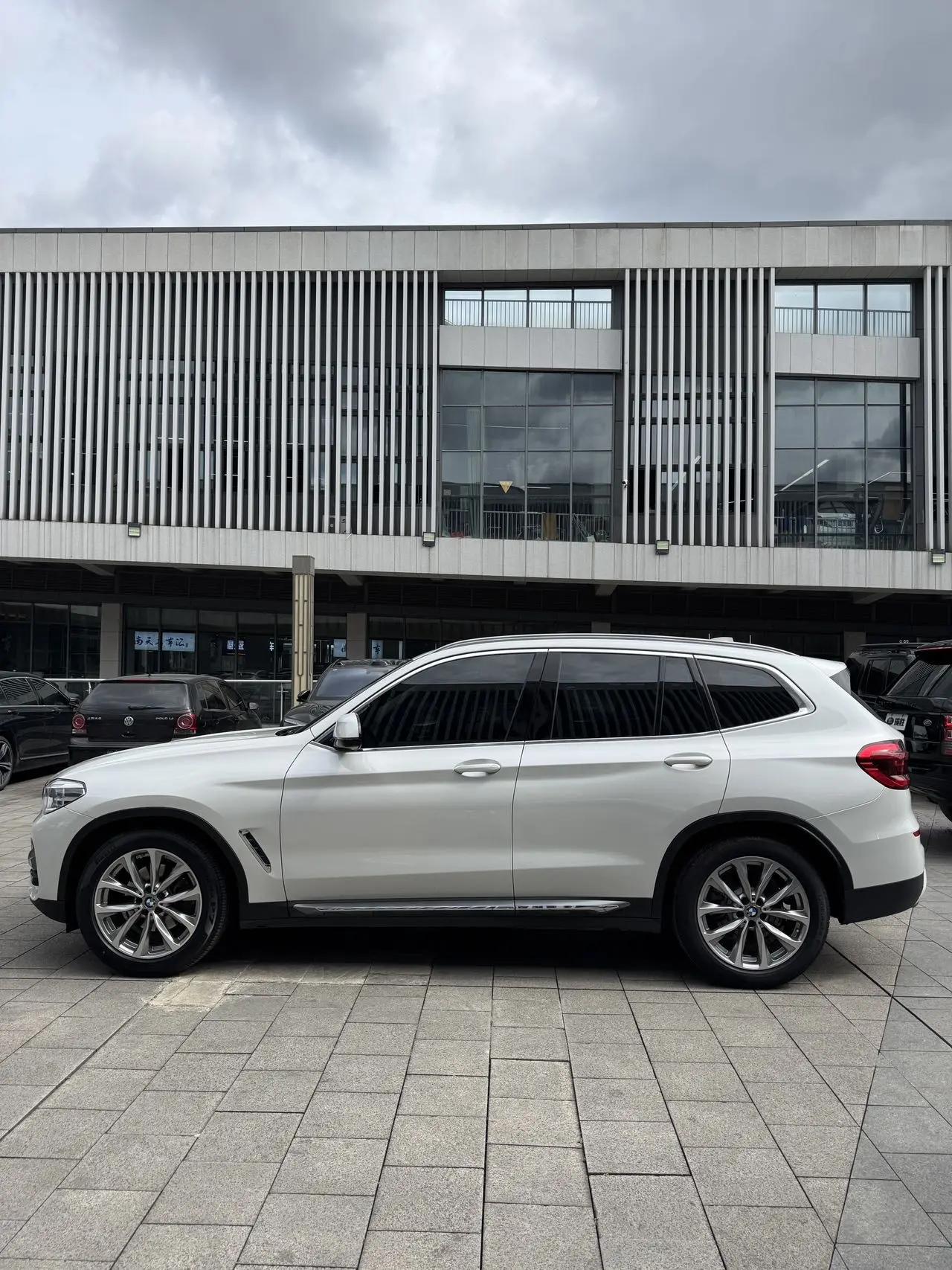 BMW X3 2020 xDrive25i Luxury Package 6