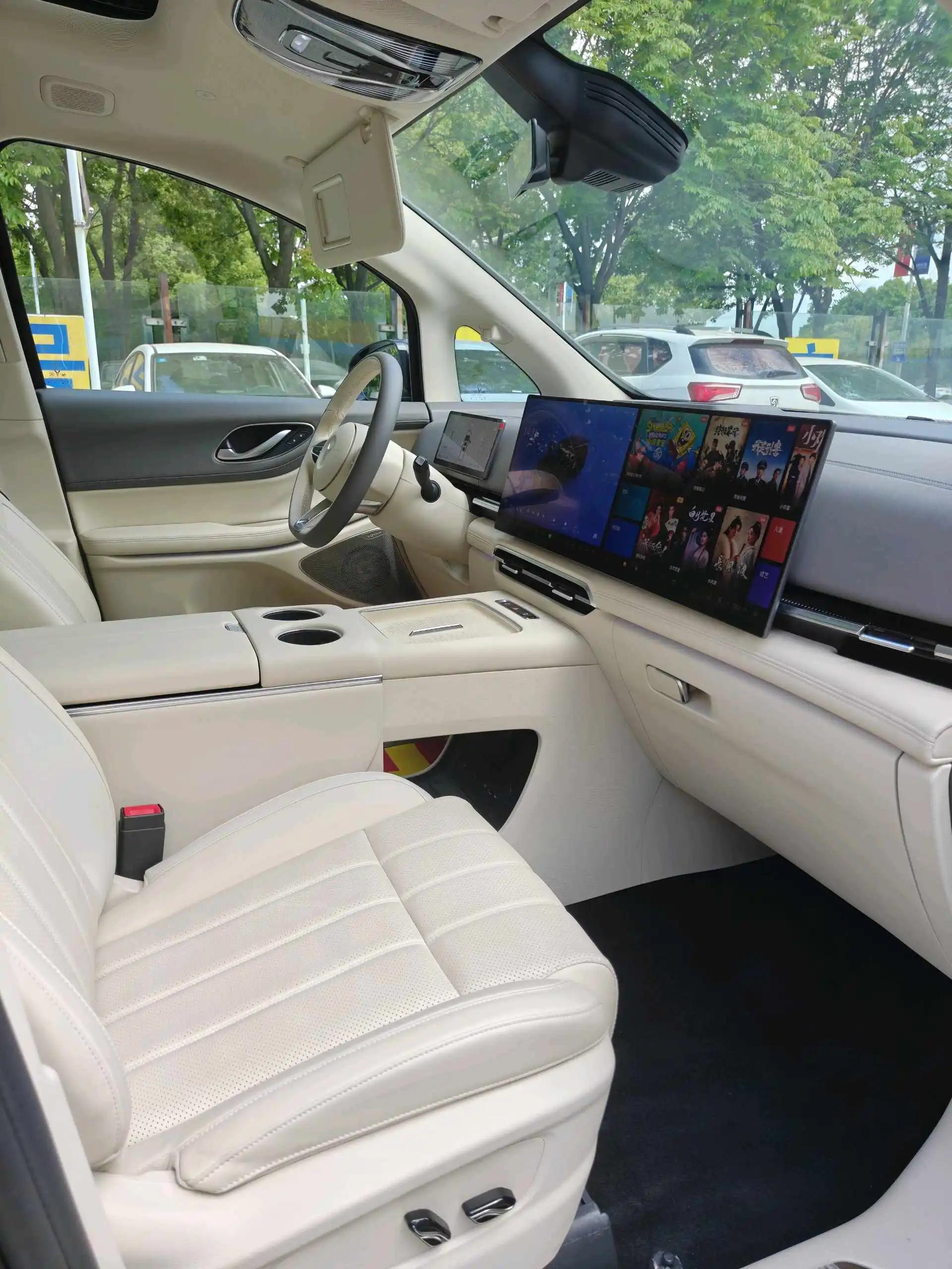 Voyah 2025 Model Dreamer PHEV 1.5T Four-Wheel-Drive Prestige Kunpeng Edition Automatic 2