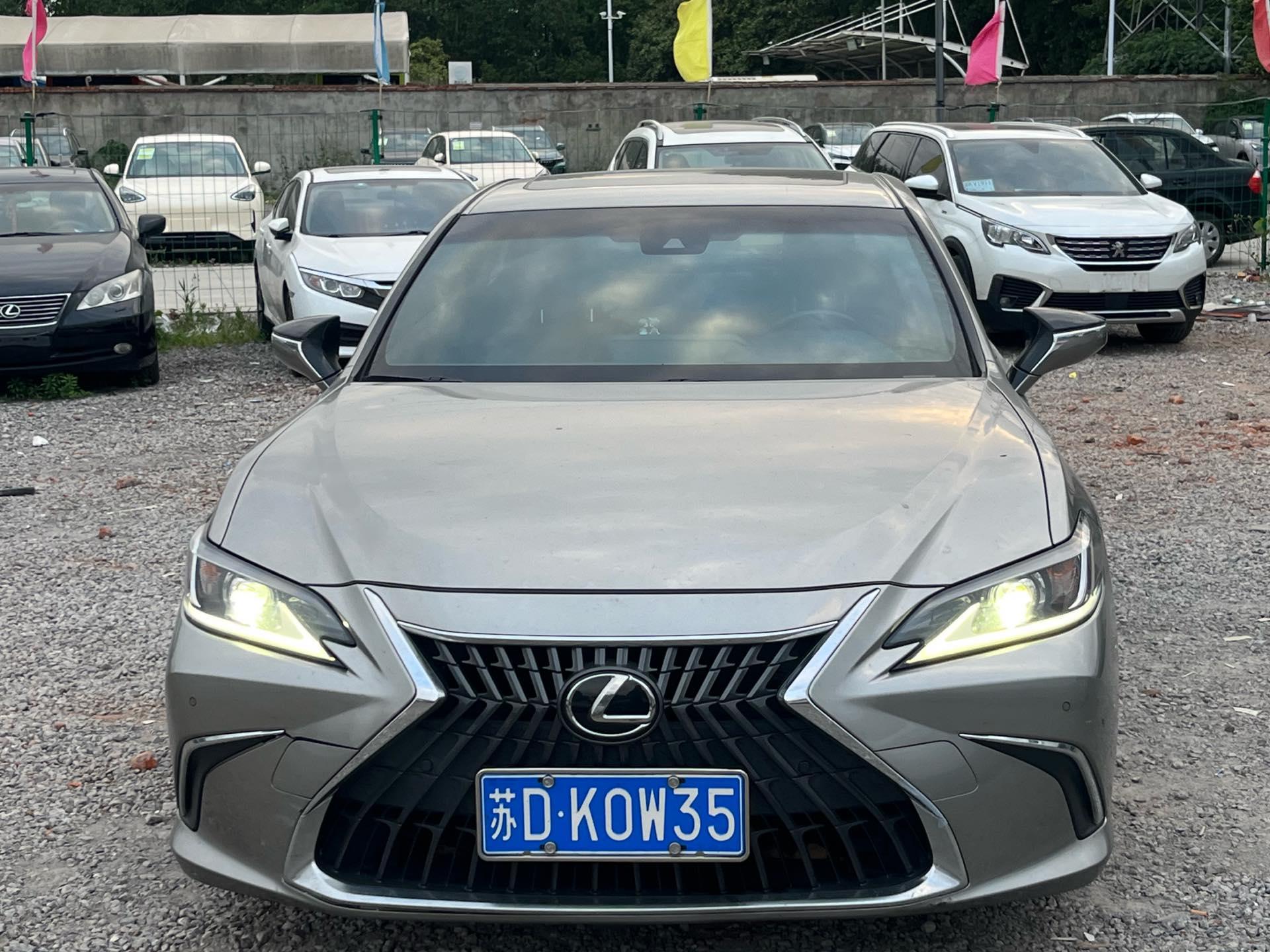 Lexus ES 2021 200 Deluxe Edition 2