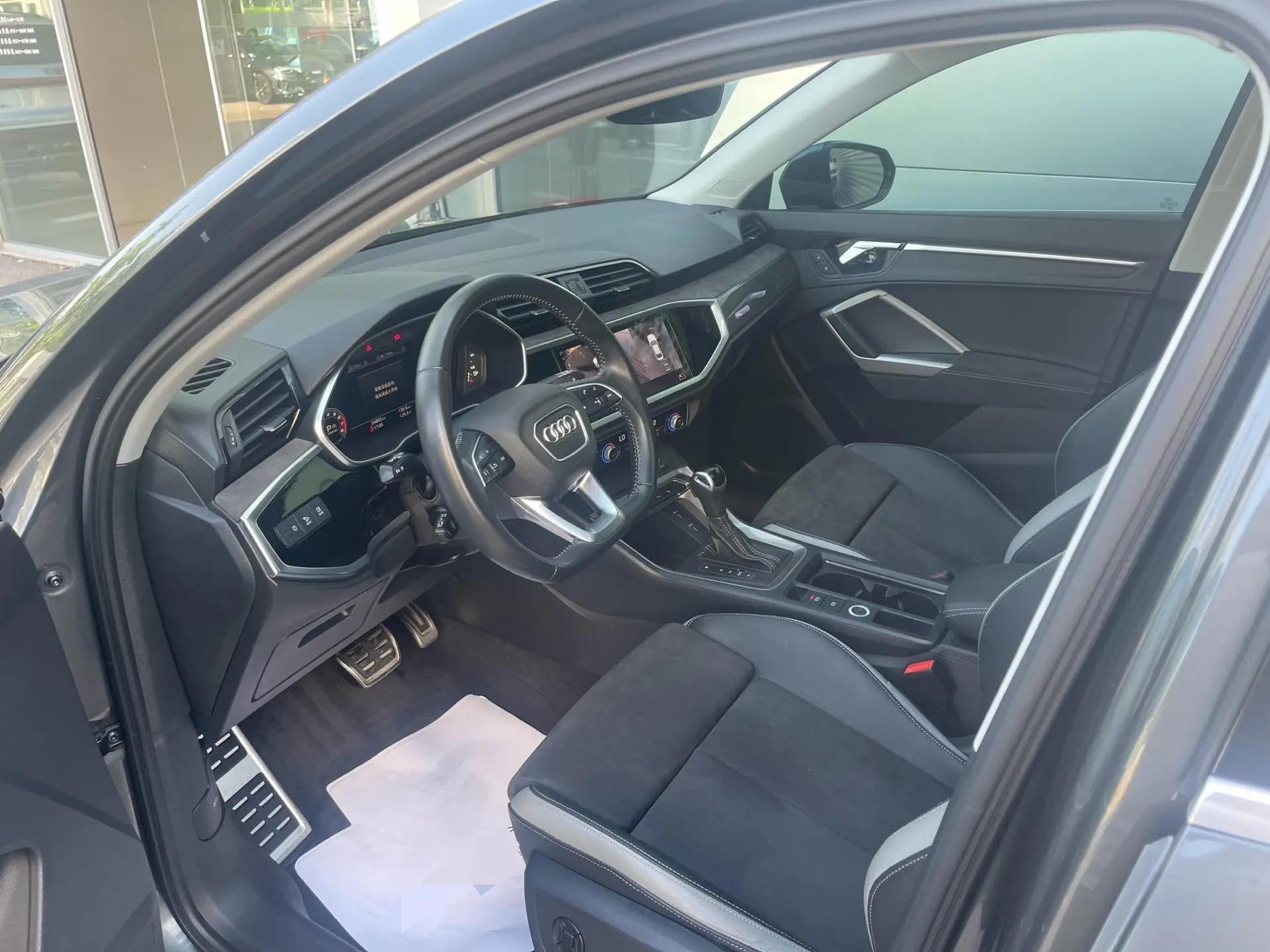 Audi Q3 2021 model 40 TFSI Sporty Edition 7