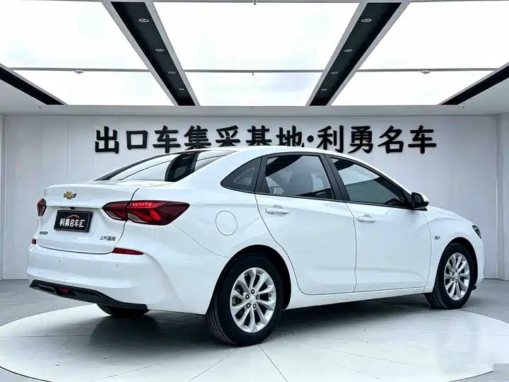 Cruze 2023 1.5L Dual Clutch Pleasant Edition 4
