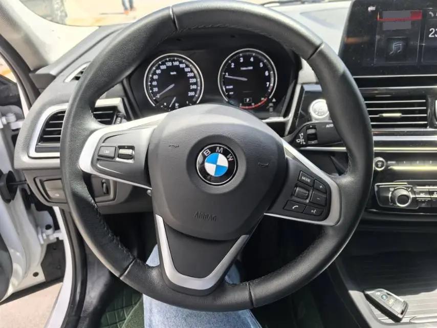BMW 1 Series 2022 120i M Sports Edition 15