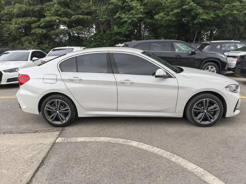BMW 1 Series 2022 120i M Sports Edition 6