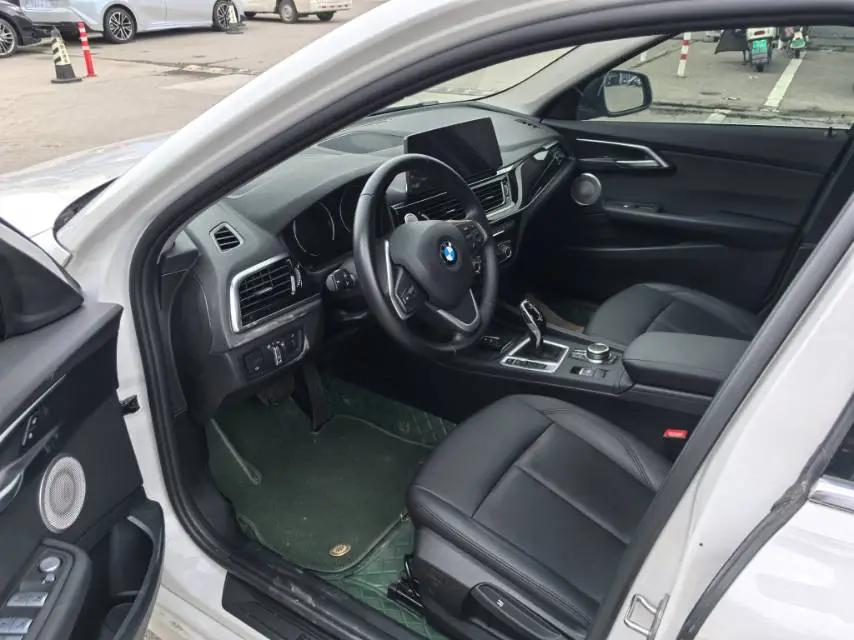 BMW 1 Series 2022 120i M Sports Edition 9