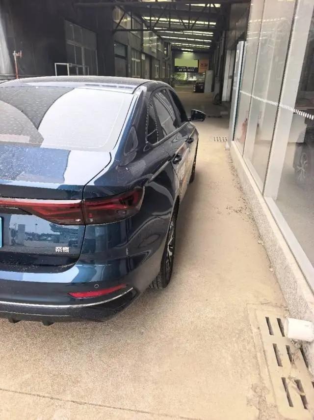 Geely 2026 Emgrand Sedan 1.5 CVT 4 Millionth Anniversary Exceed Version Automatic 4