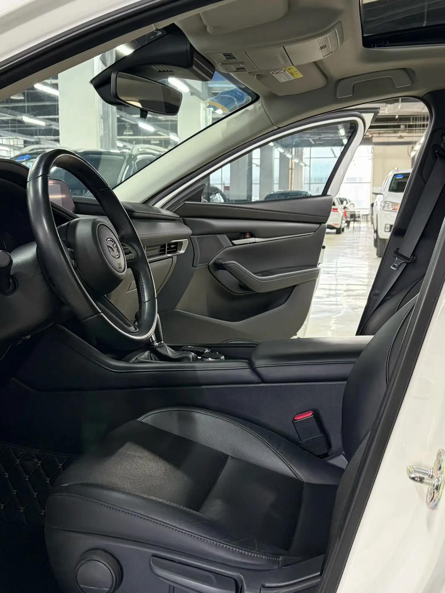 Mazda 3 Oncorsela 2020 1.5L Automatic Quality Pleasant Skylight Edition 5