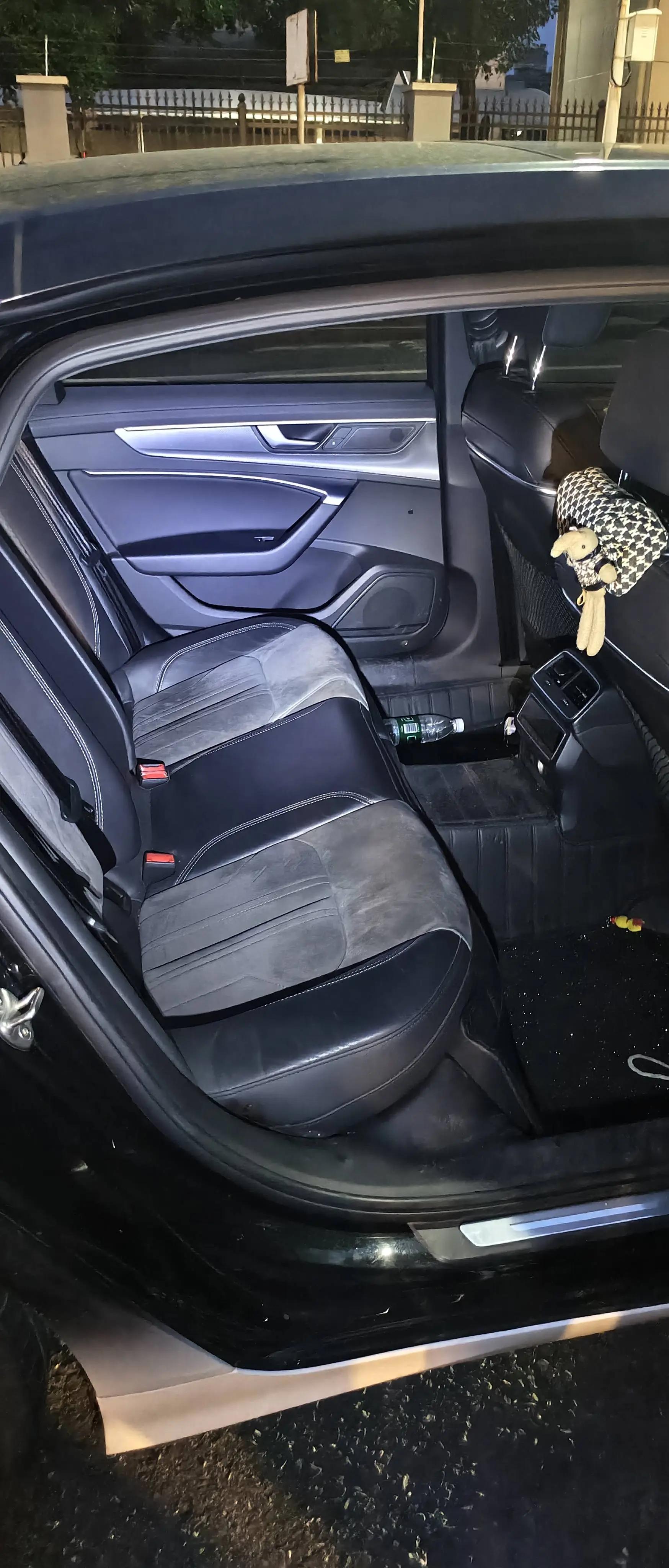 Audi A6L 2020 40 TFSI Deluxe Dynamic 13