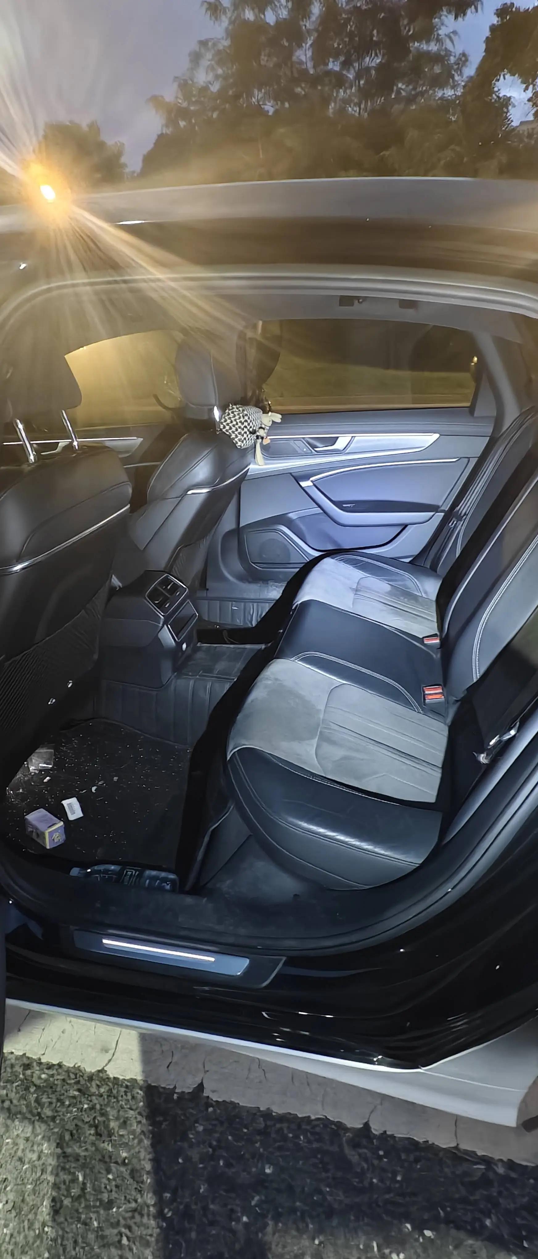 Audi A6L 2020 40 TFSI Deluxe Dynamic 7