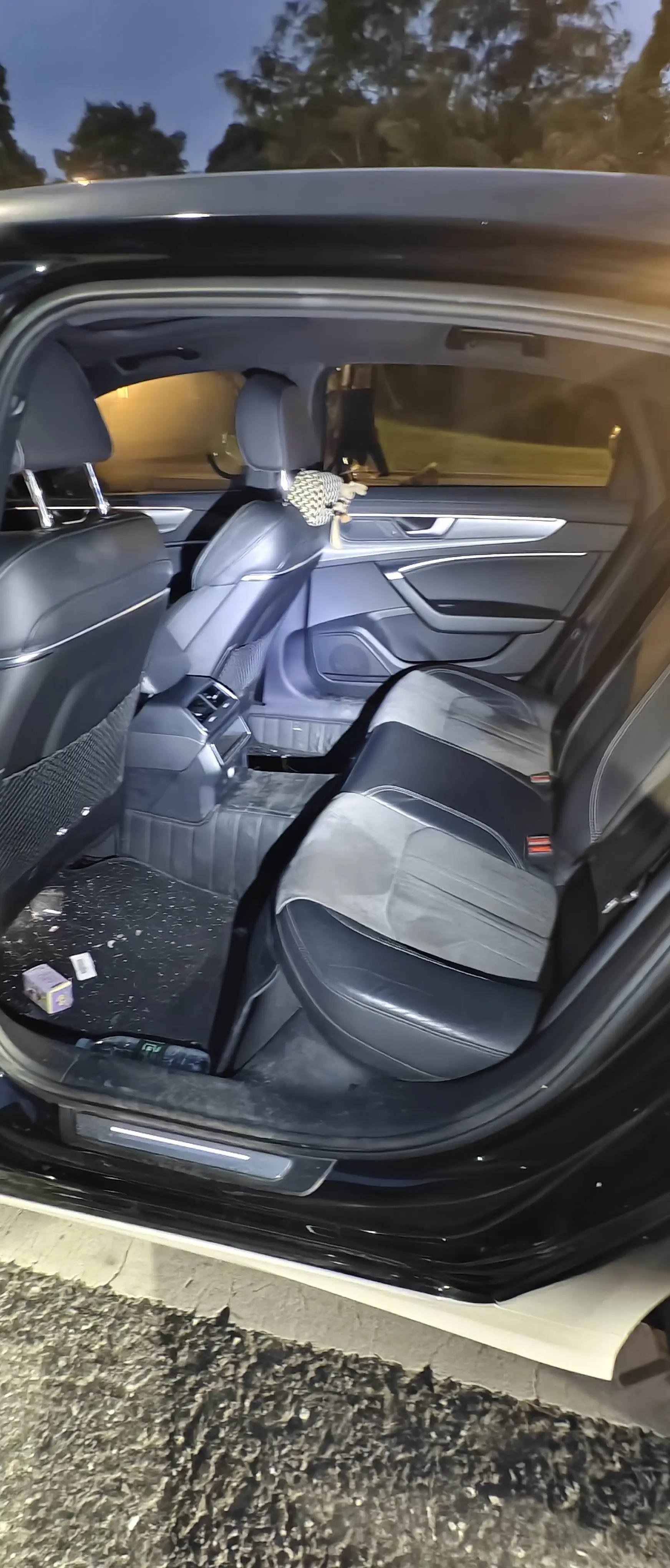 Audi A6L 2020 40 TFSI Deluxe Dynamic 8