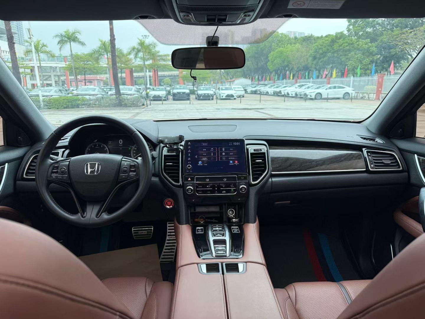 Honda UR-V 2020 370TURBO Two-Drive Elegant Edition 4