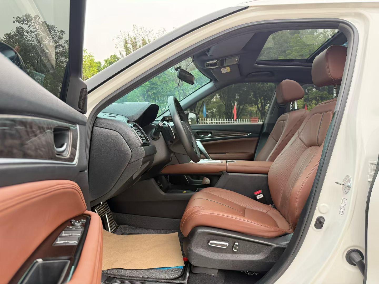 Honda UR-V 2020 370TURBO Two-Drive Elegant Edition 5