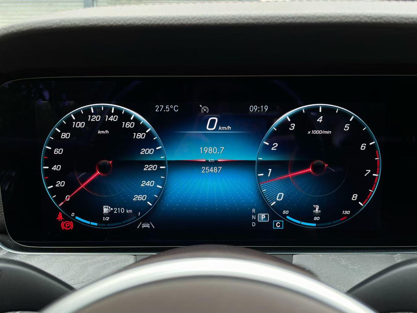 Mercedes Benz CLS 2021 CLS 300 Luxury 9