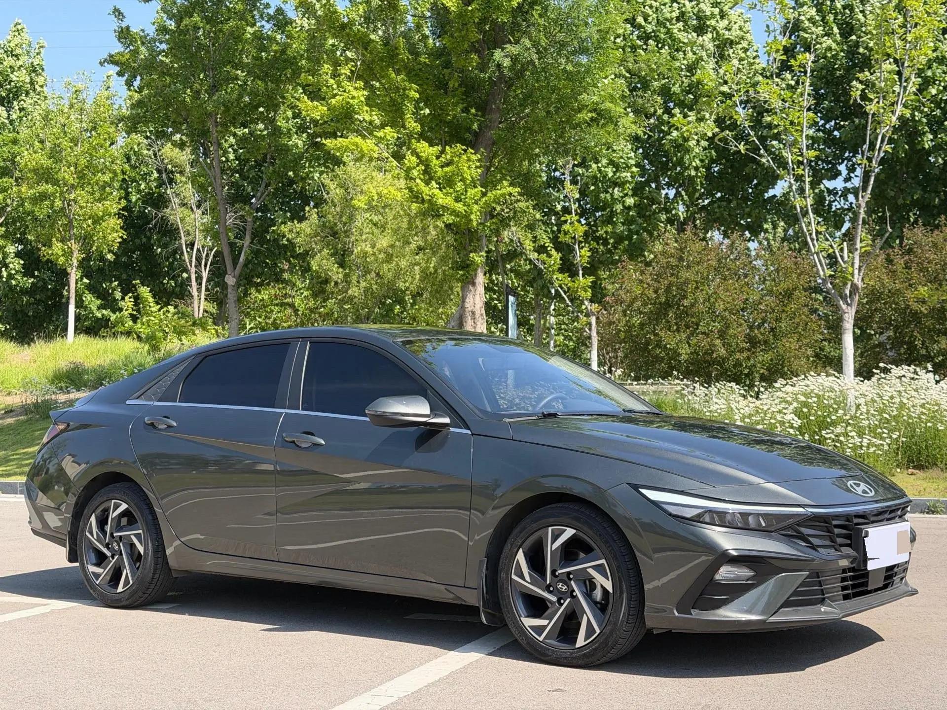 Elantra 2023 1.5L CVT GLX Elite Edition 3