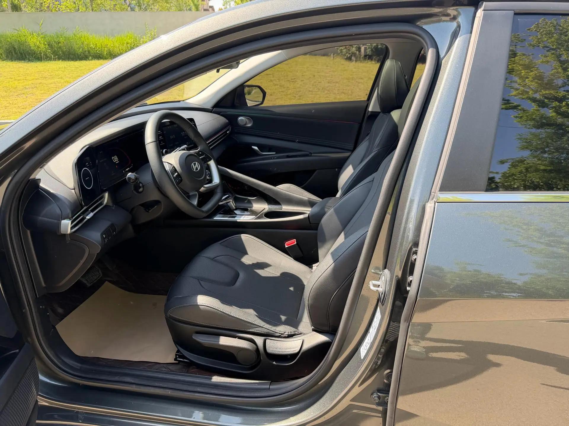 Elantra 2023 1.5L CVT GLX Elite Edition 4
