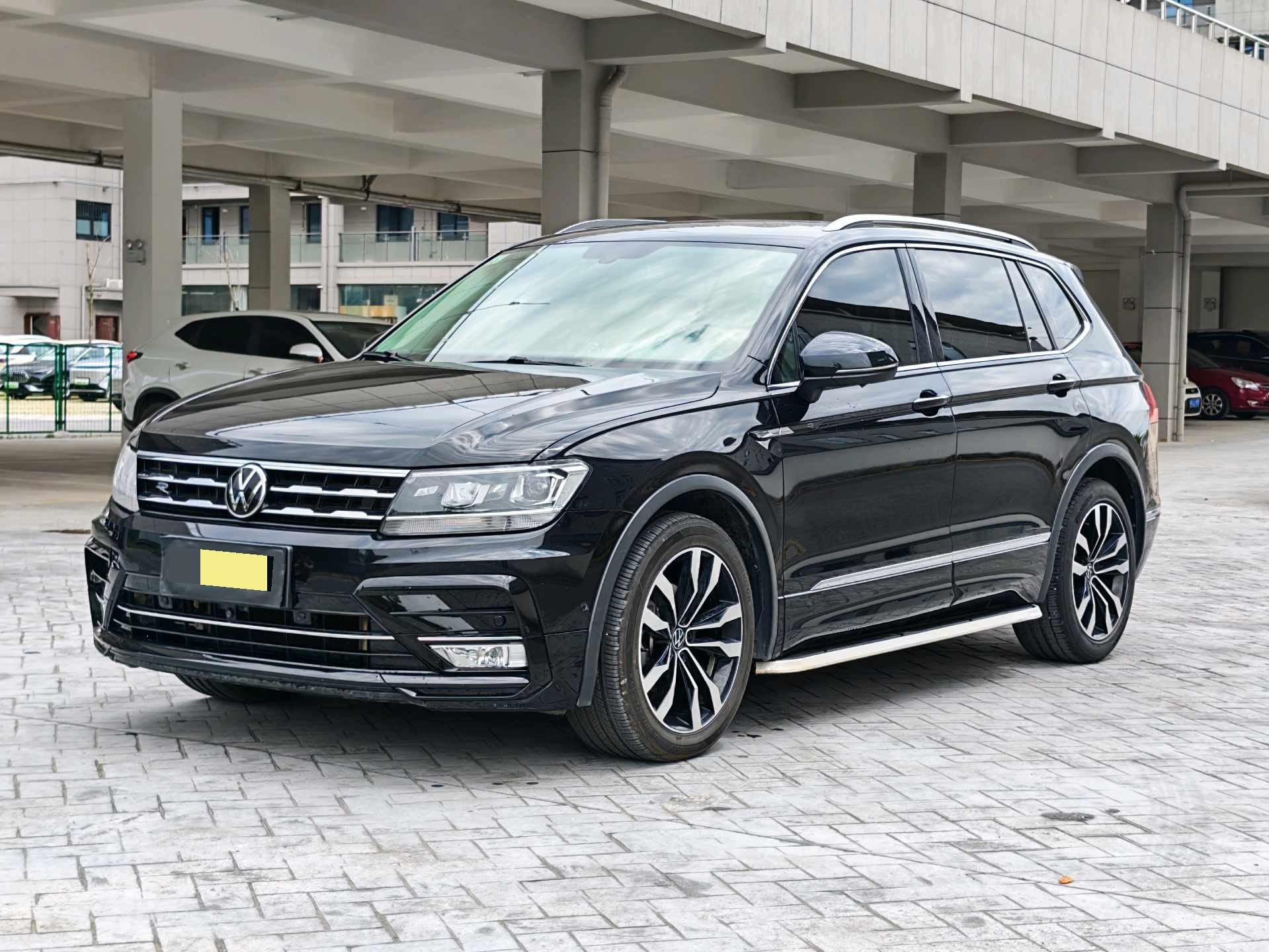 Tiguan L 2021 330TSI Automatic Two-Drive R-Line Enjoy Edition