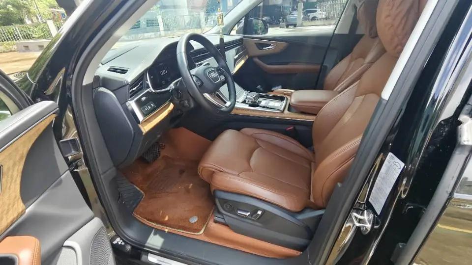 Audi Q7 (Imported) 2023 Q7 48V 3.0TFSI 55TFSI Quattro S Honorable Automatic Gear 4
