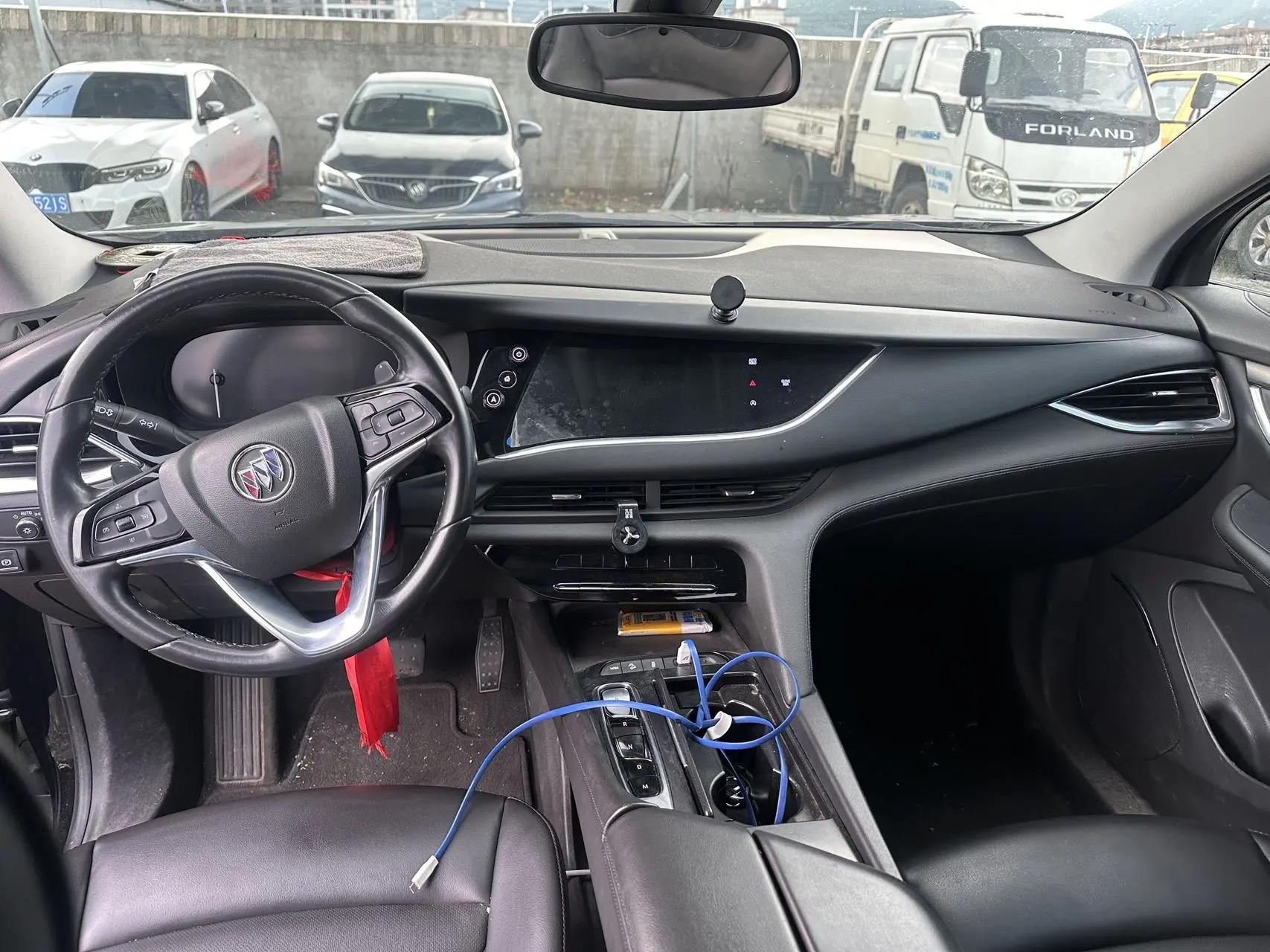 Angke Flag 2022 652T Two-Drive Honorable 7-seat 3