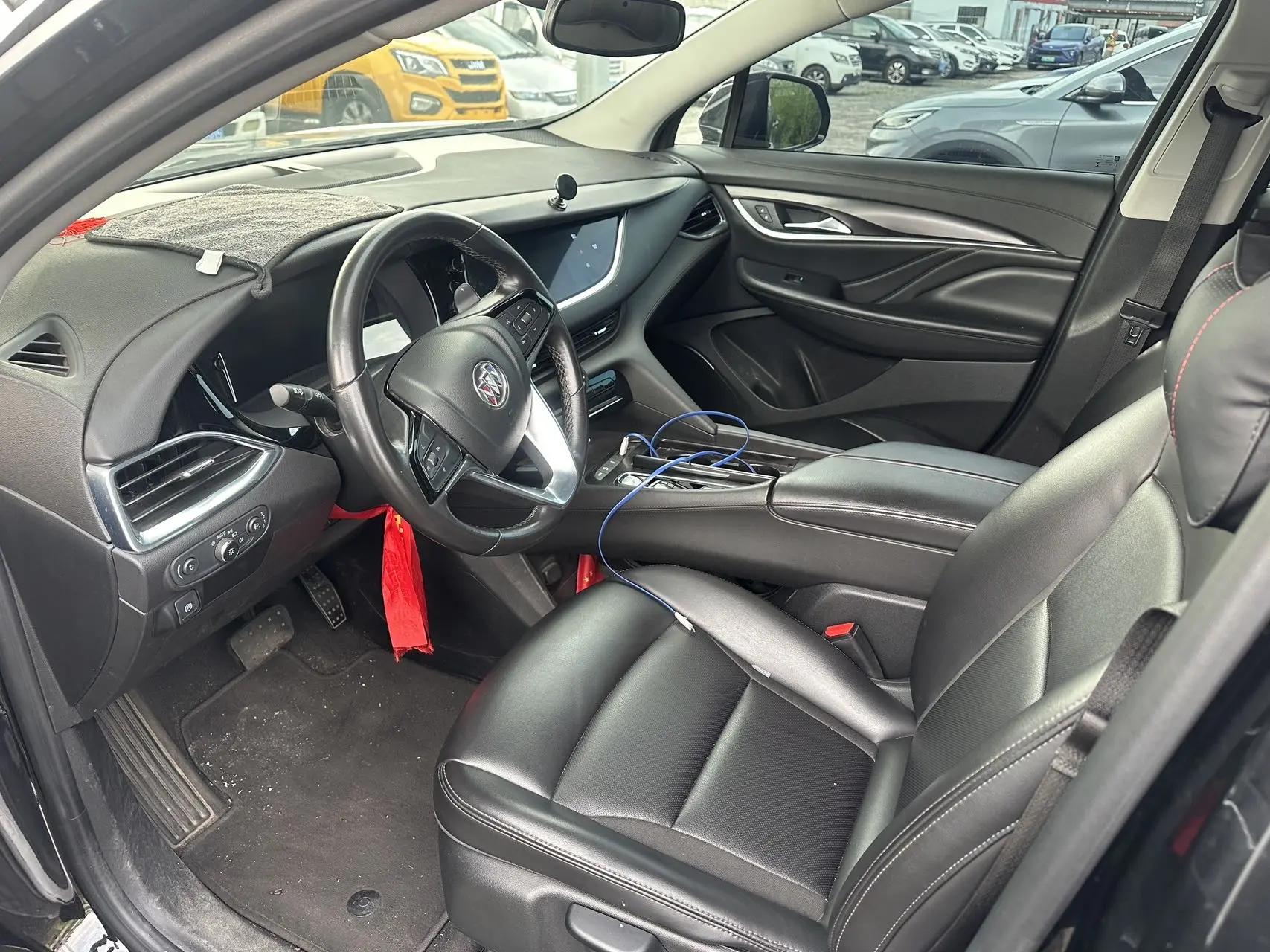 Angke Flag 2022 652T Two-Drive Honorable 7-seat 4