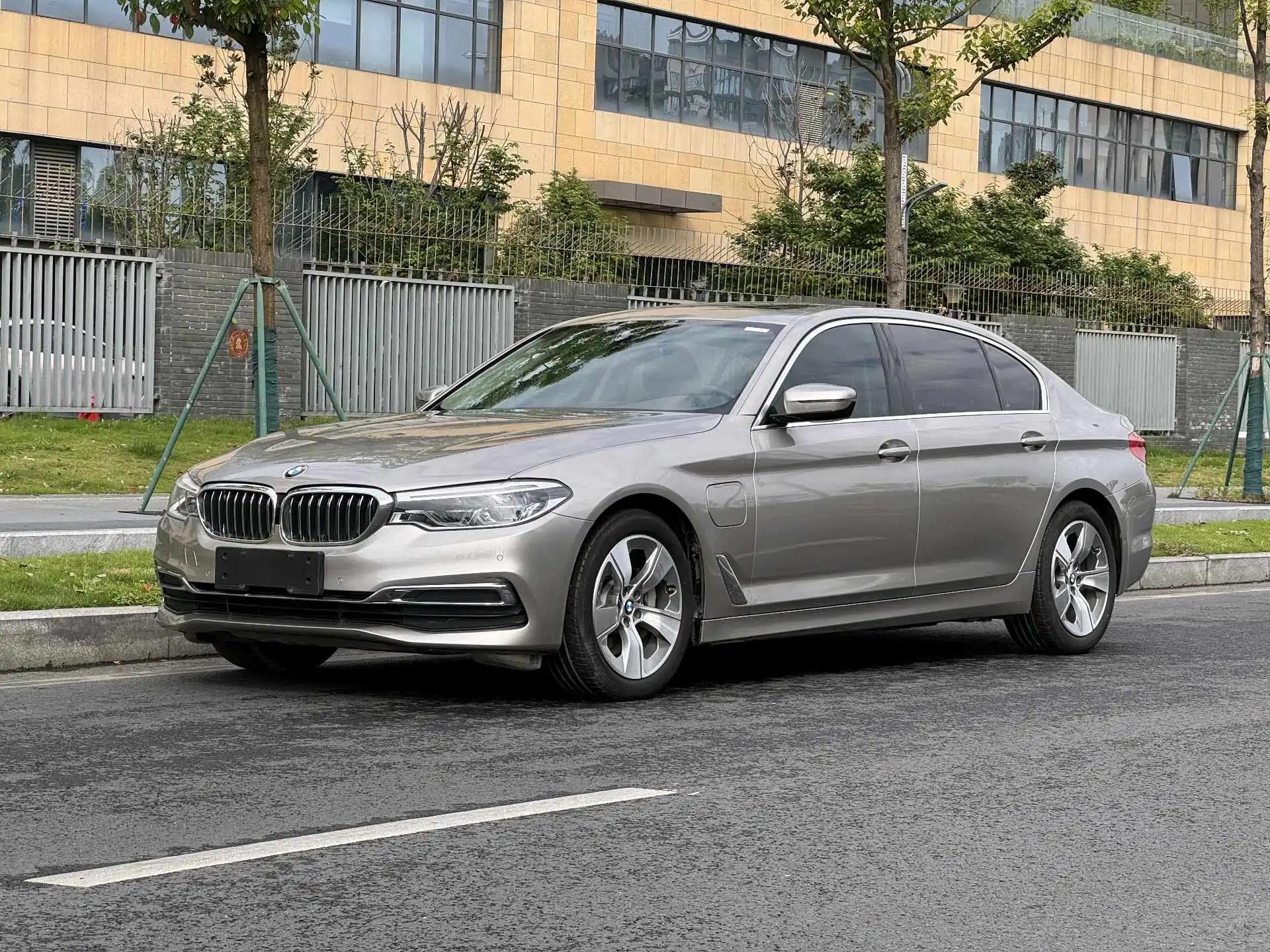 BMW 5 Series New Energy 2020 Model Mileage-Upgraded Version 530Le Luxury Package