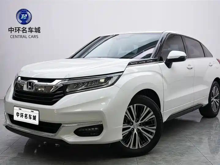 Crown Road 2020 240TURBO Two-Drive Premium Edition