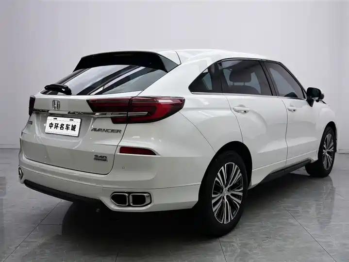 Crown Road 2020 240TURBO Two-Drive Premium Edition 17