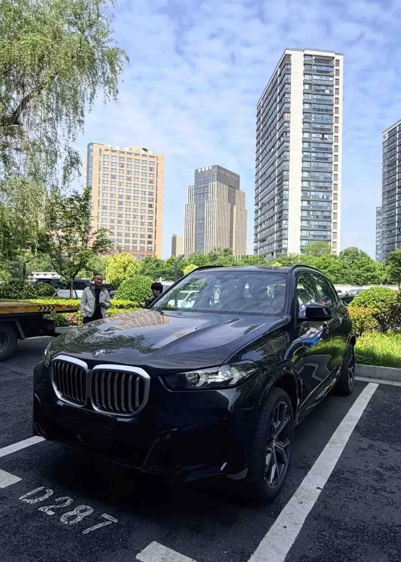 BMW 2026 X5 xDrive30Li 48V 2.0T exclusive m sports obsidian night suit (modified) automatic gear