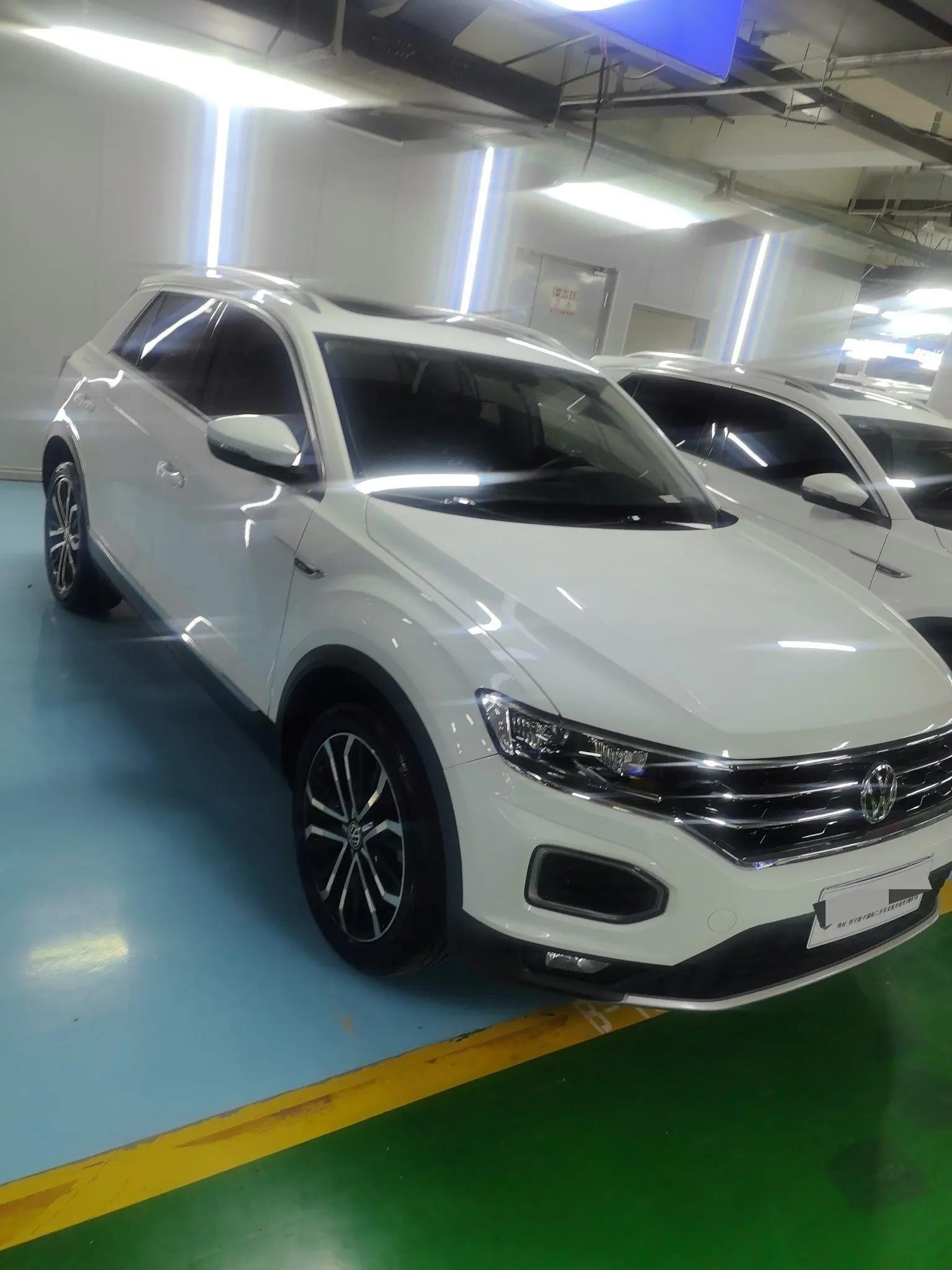T-ROC Tange 2019 280TSI DSG Two-Drive Comfort National V 7