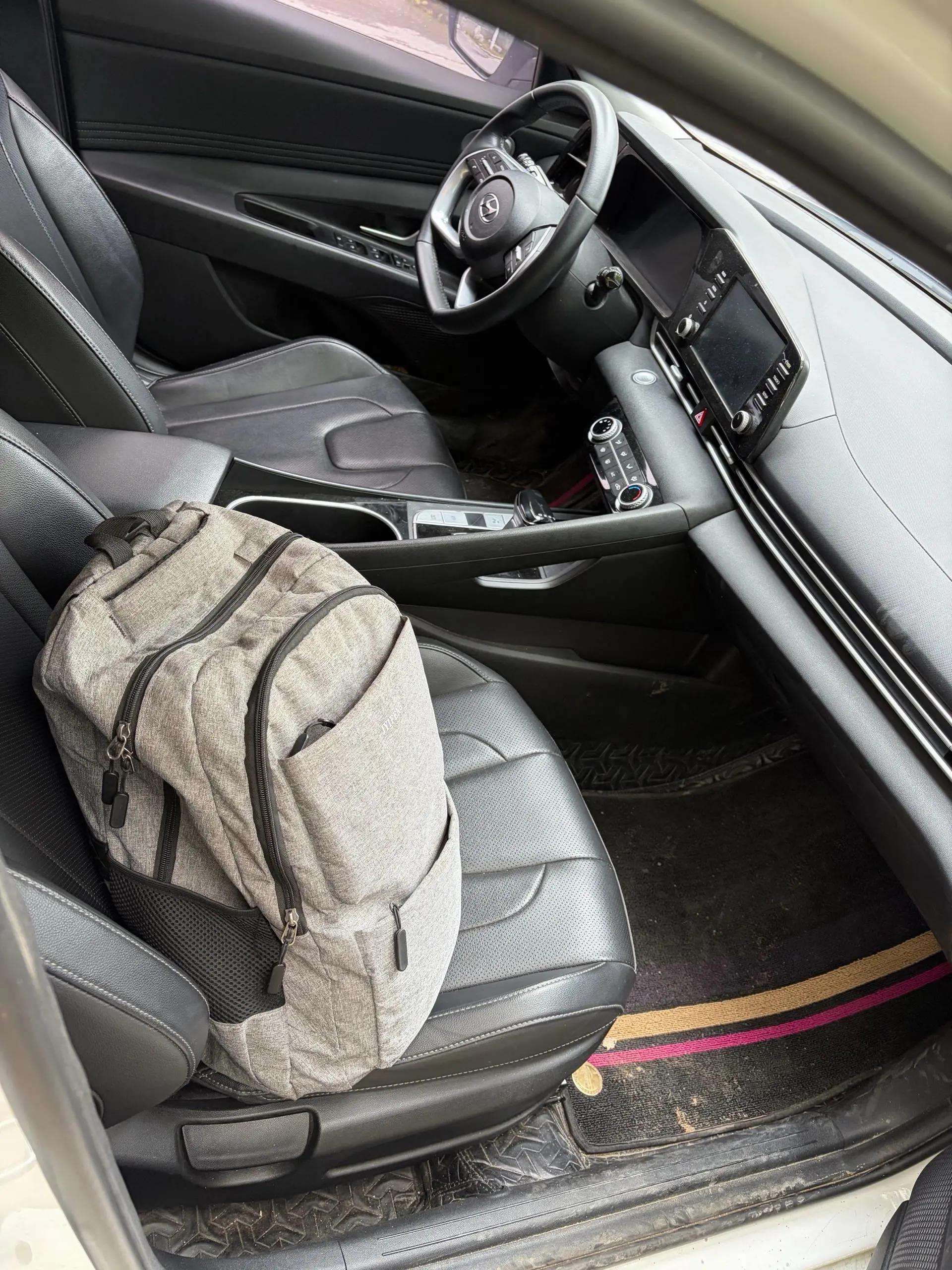 Elantra 2023 1.5L CVT GLS Leading Edition 6