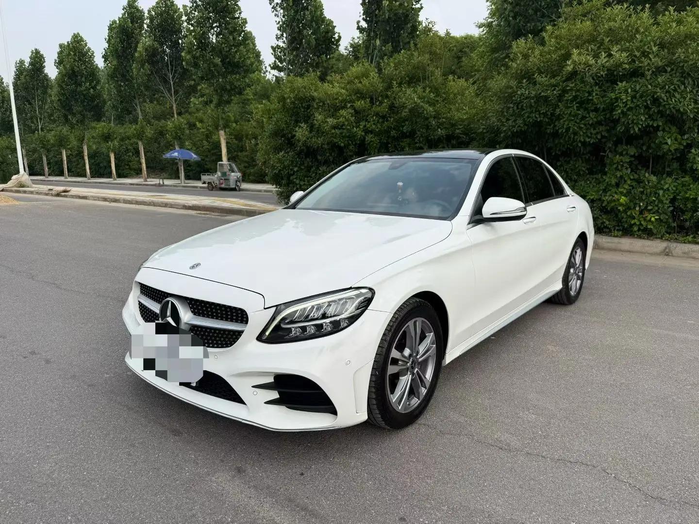 Открыть галерею: Mercedes Benz C 2021 C 200 L Fashion