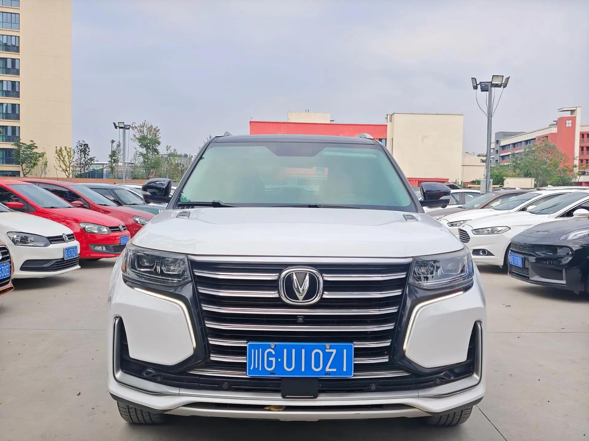 ChangAn CS95 2019 2.0T Two-Drive Luxury Model 2