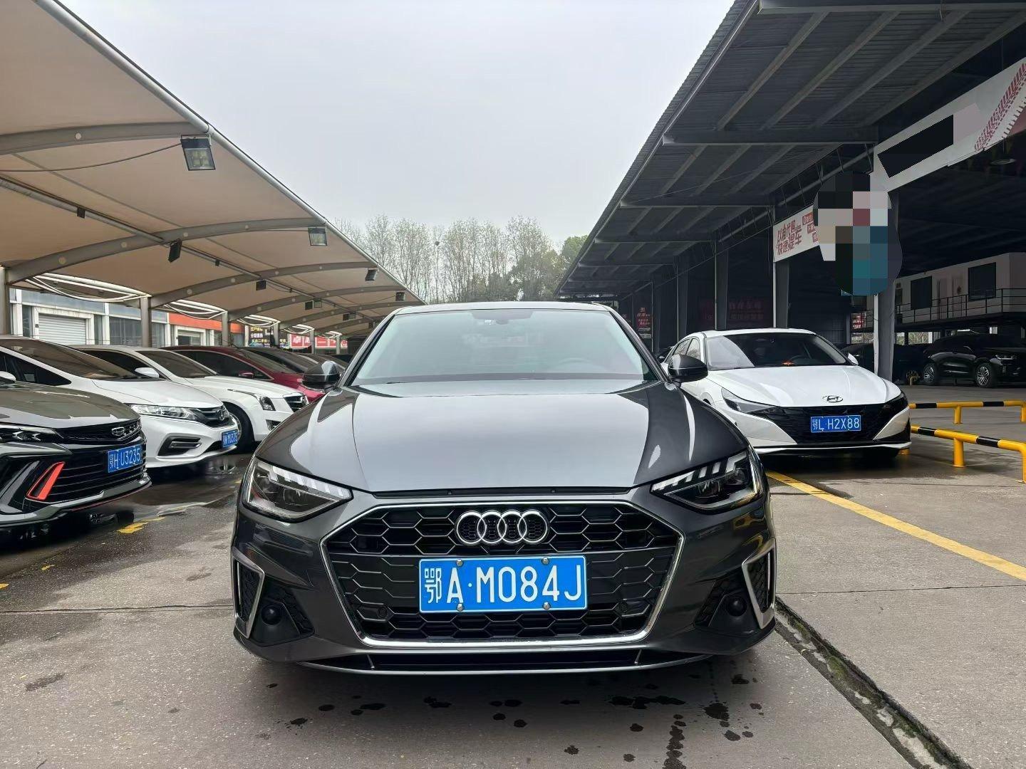 Audi A4L 2022 40 TFSI Fashion Dynamic 2