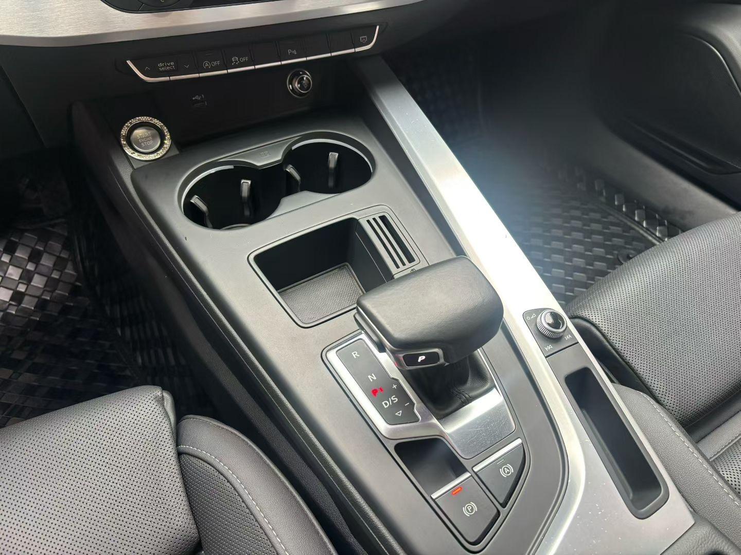 Audi A4L 2022 40 TFSI Fashion Dynamic 8