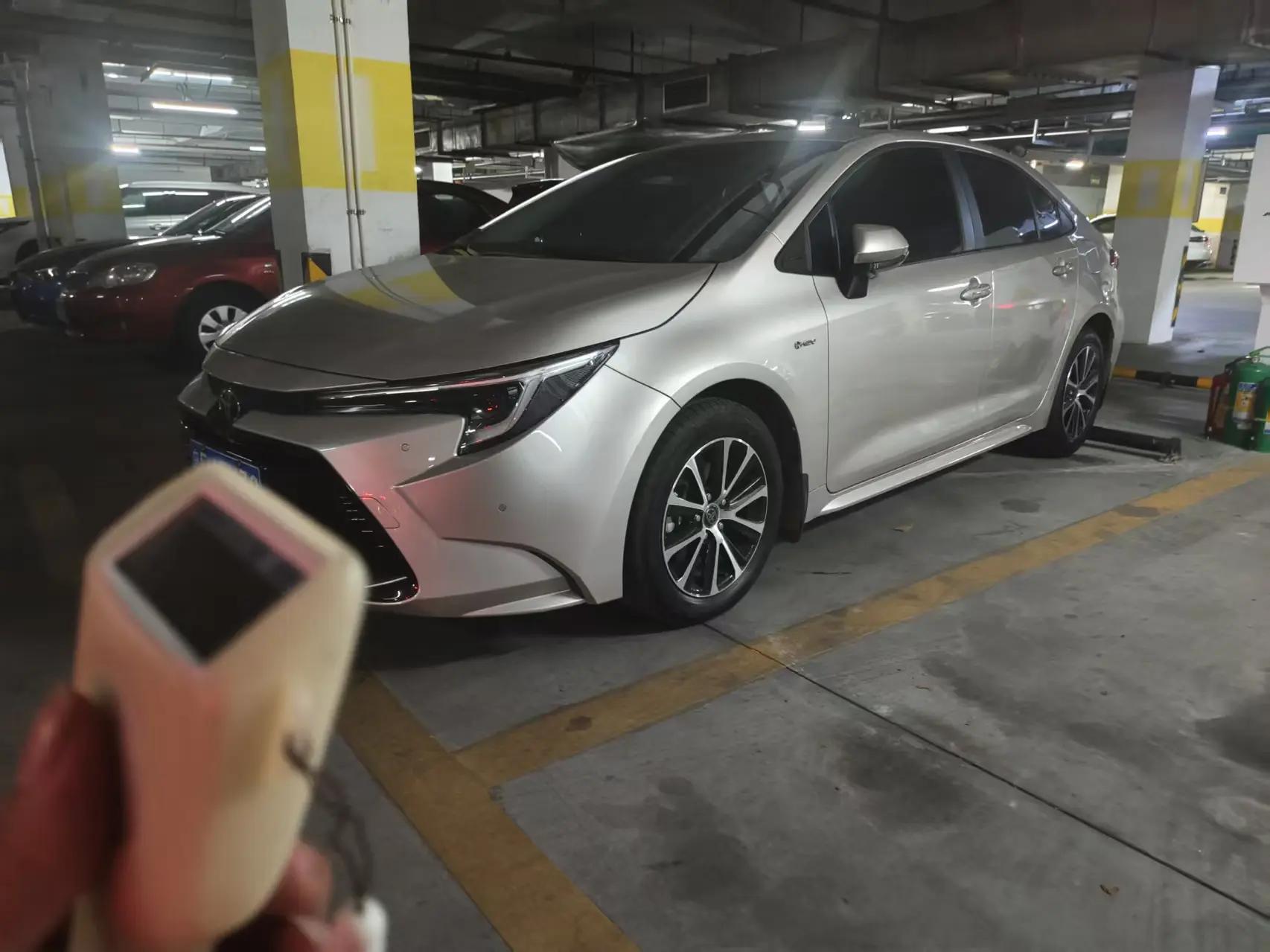 Toyota 2024 Lei Ling Shuangqing 1.8 Stepless Intelligent Electric Hybrid Deluxe Edition Automatic Gear