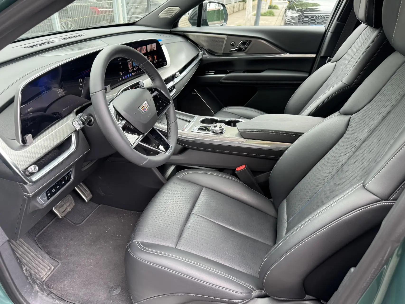 Cadillac XT5 2025 2.0T 4-wheel drive distinguished model 7