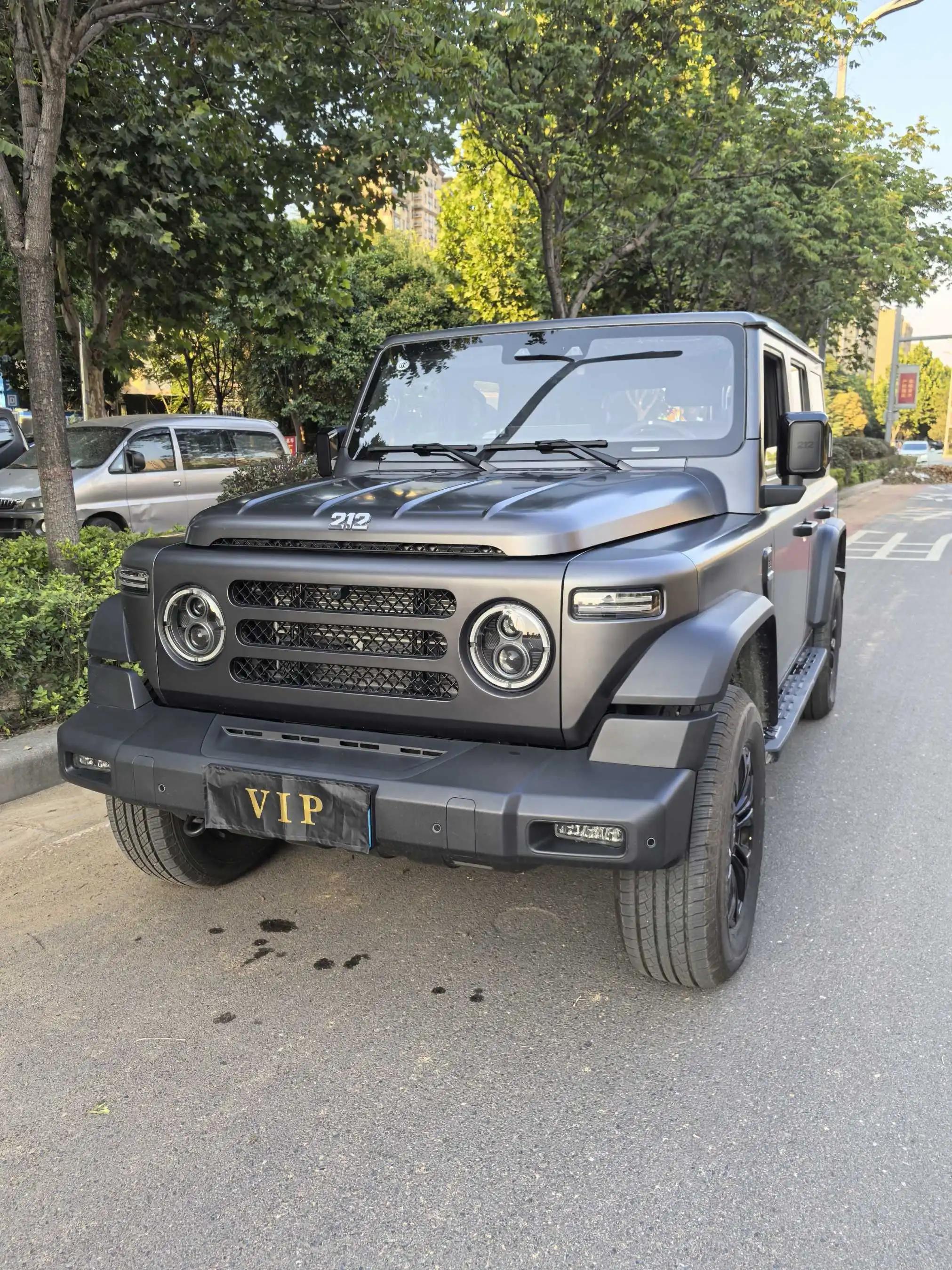 Открыть галерею: 212 2024 T01 2.0T Explorer Automatic