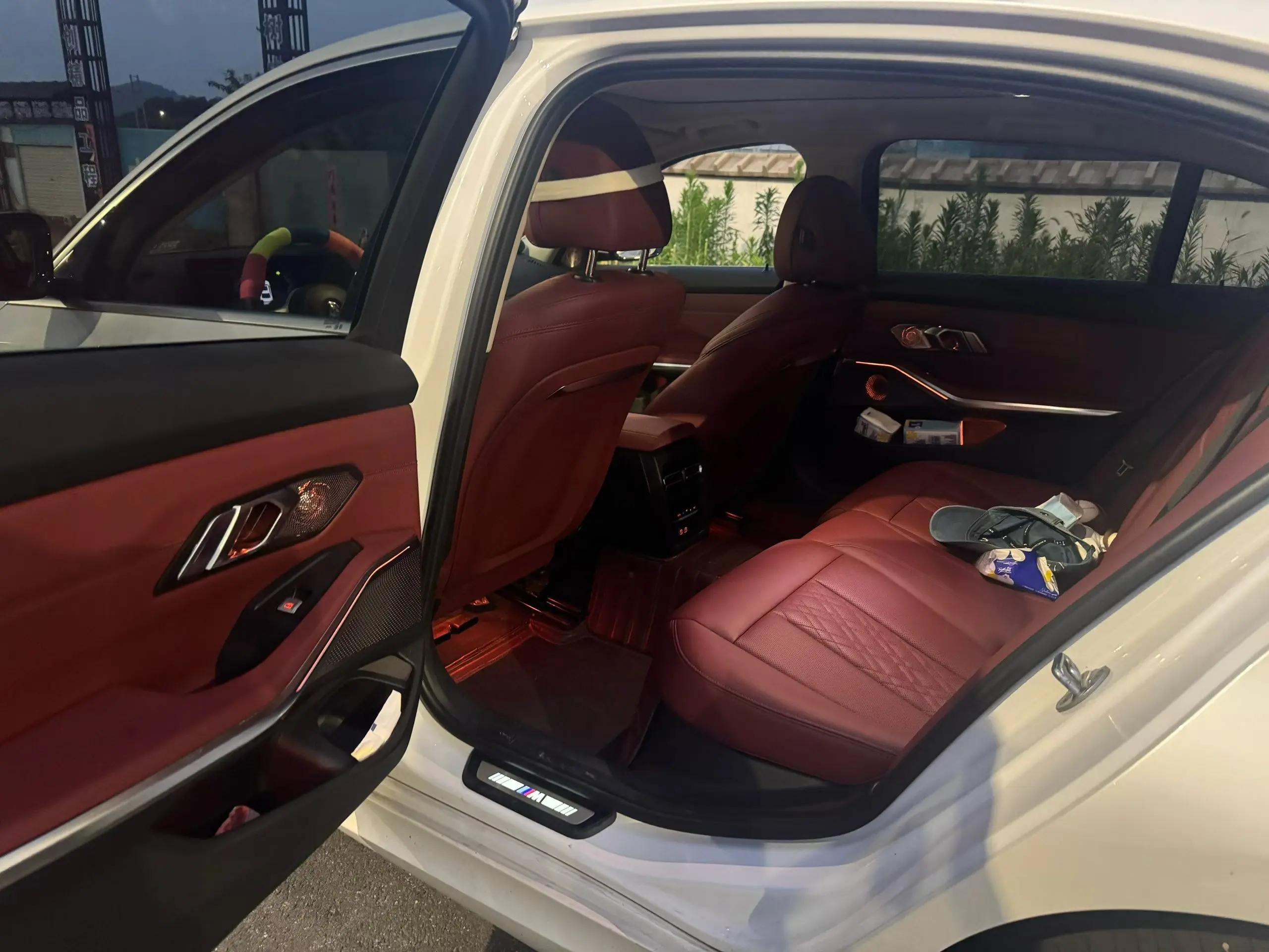 BMW 3 Series 2023 320Li M Sports Suit 3