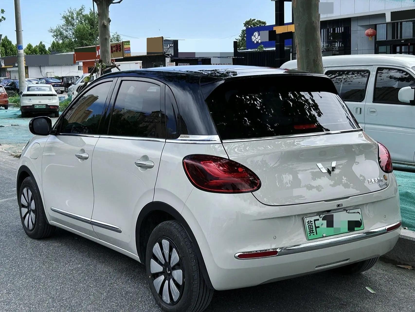 WuLing 2025 Plantronics 333km LingBox Connected Automatic Gear 4