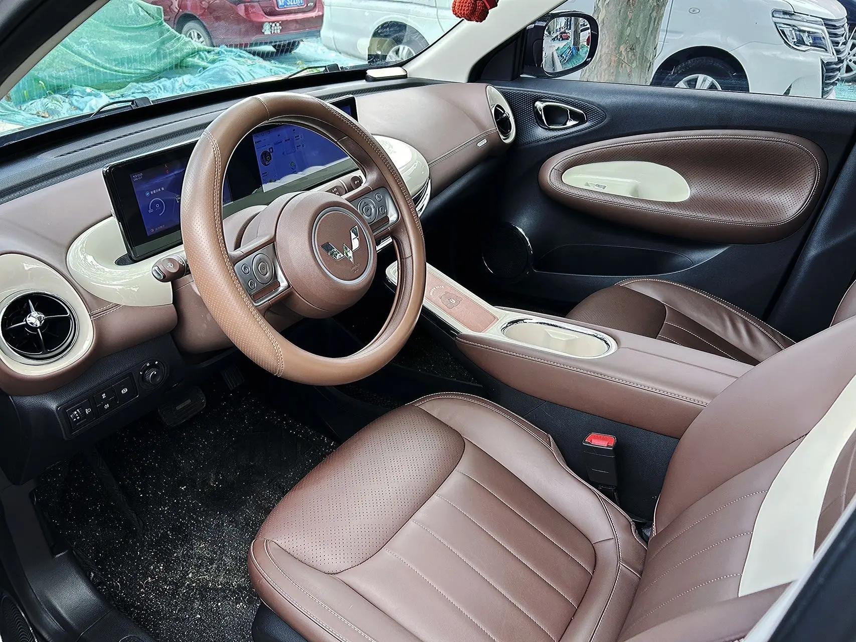 WuLing 2025 Plantronics 333km LingBox Connected Automatic Gear 7