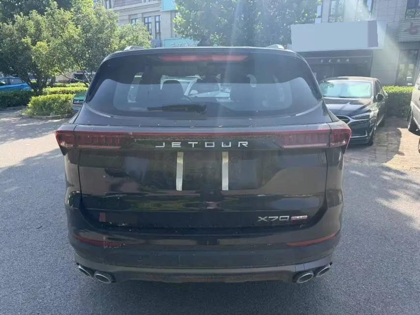 Jetour 2025 Model X70 PLUS 1.5T Luxury Dynamic 5-Seater Automatic 8