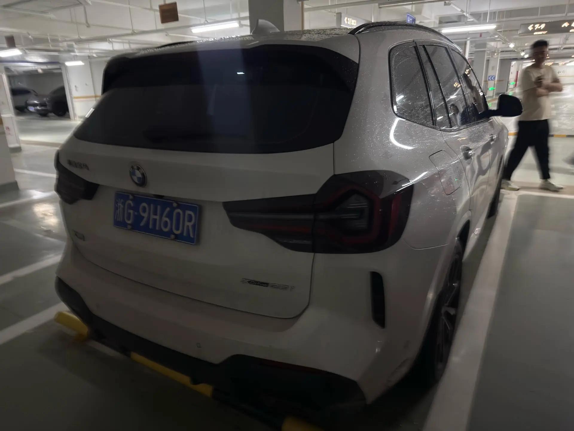 BMW X3 2022 model change two xDrive30i exclusive M obsidian night suit 4
