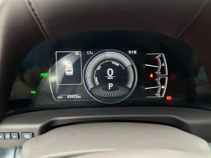 Lexus ES 2020 300h Excellent Edition 11
