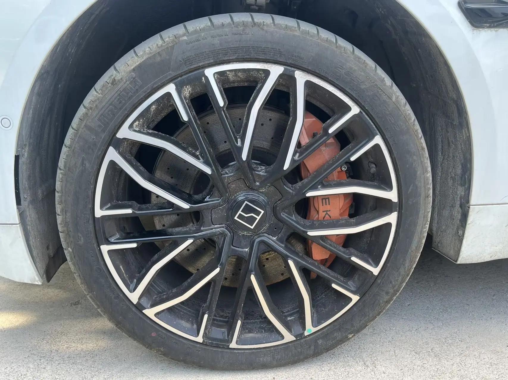Zeekr 2025 Zeekr 001 YOU version 100kWh four-wheel drive automatic gear 8