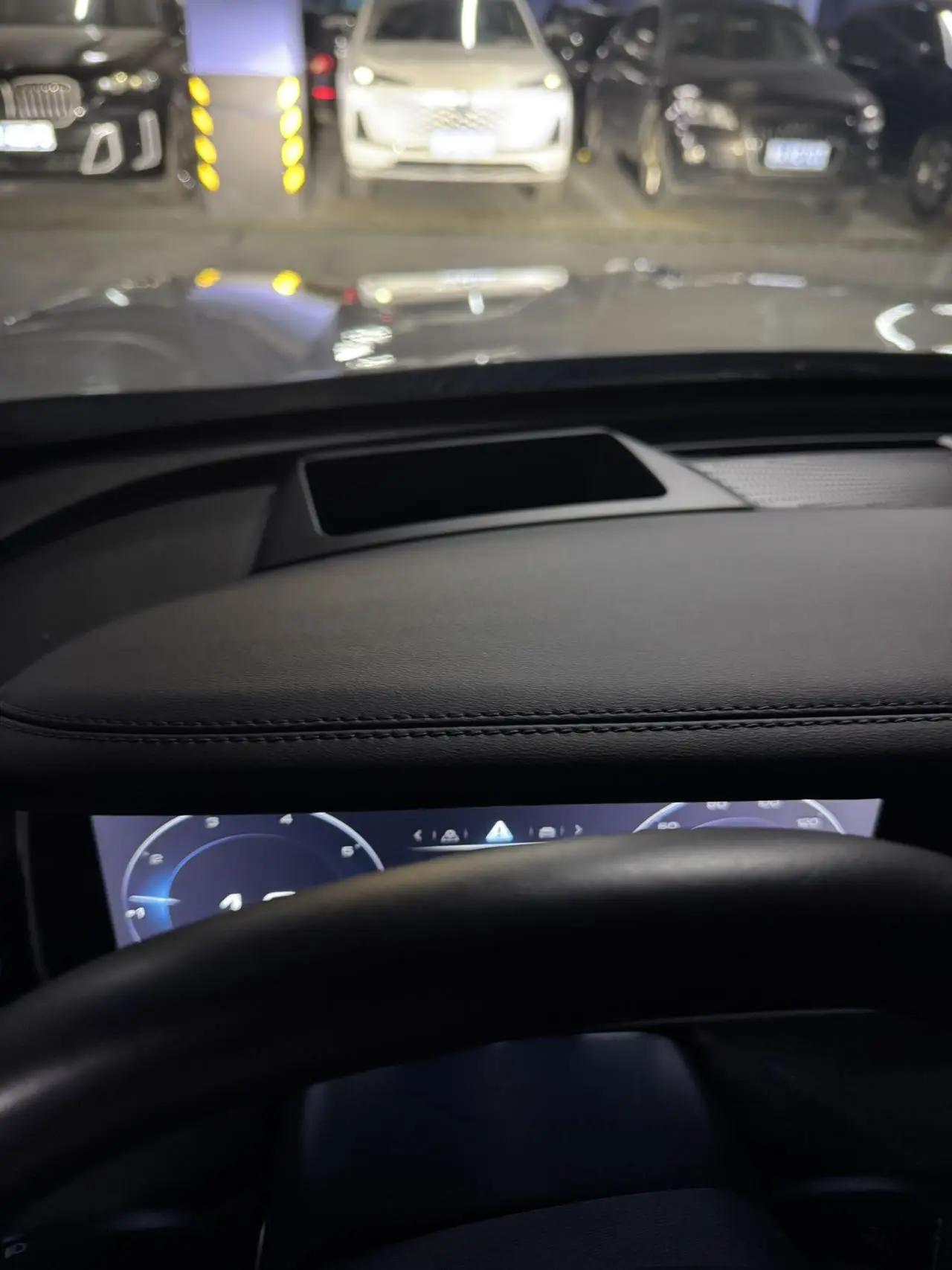 HongQi HS5 2022 to 2.0T Zhilian Flag Edition 6