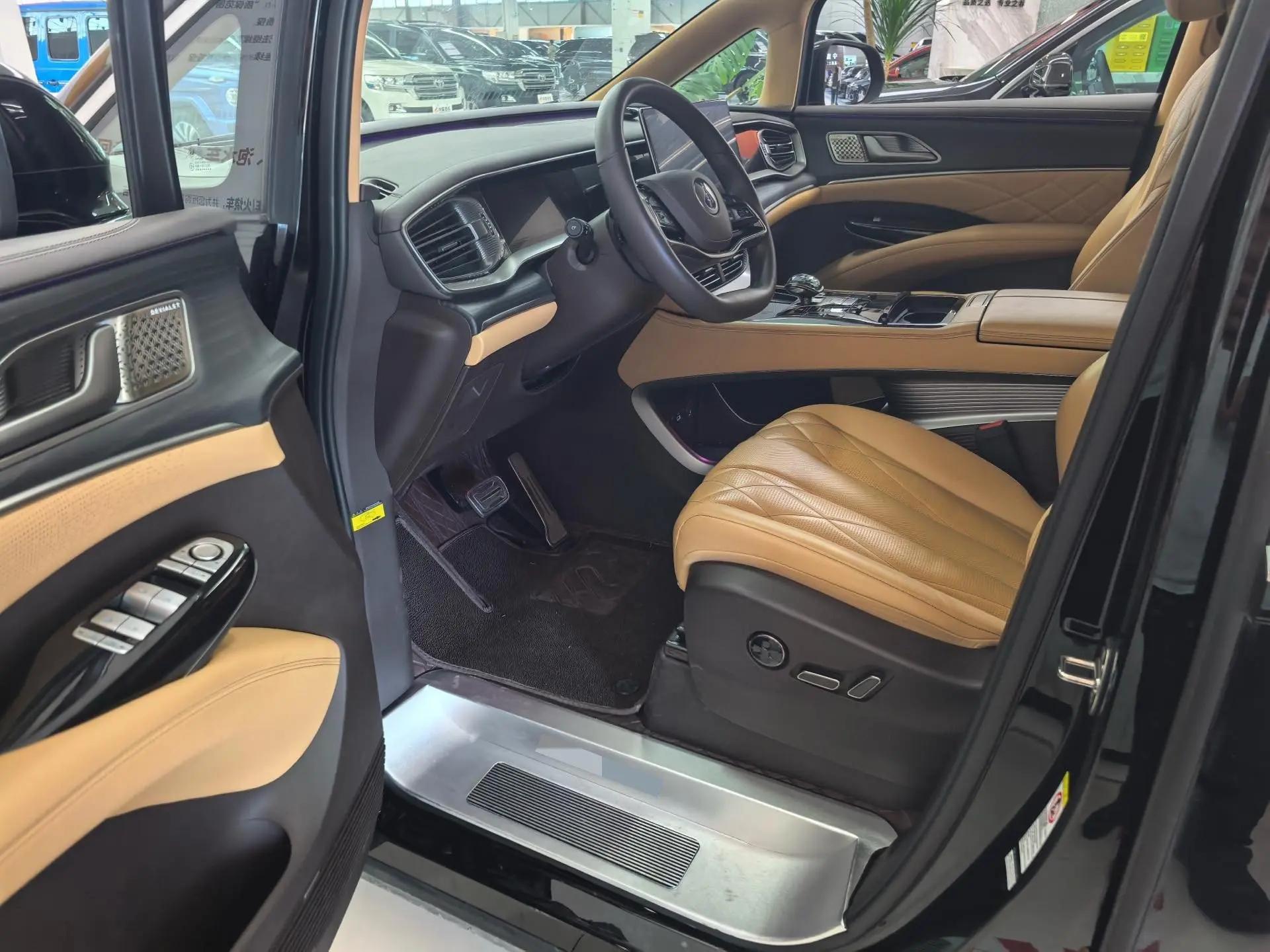 Denza 2025 Denza D9 DM-i 1.5T stepless intelligent driving version 1020 four-wheel drive flagship automatic gear 2